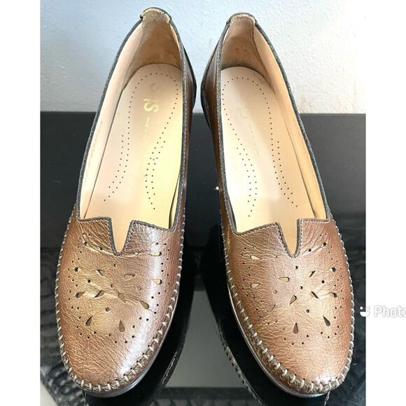 SAS Sonya Bronze Patent Leather Women’s  Heels Laser Cut Size 7.5 Medium. - Picture 1 of 10